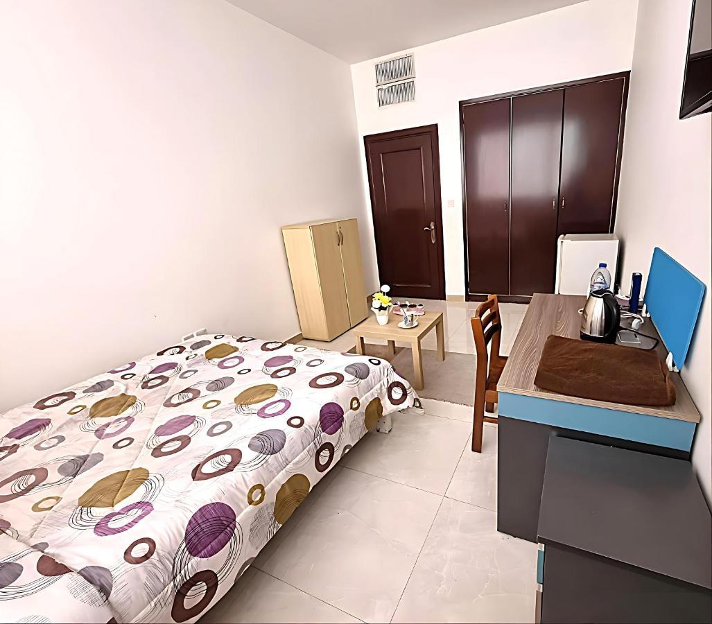 Corniche Street - Extremely Unique Room Абу-Даби Экстерьер фото